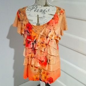 Trendy Floral Ruffled Top